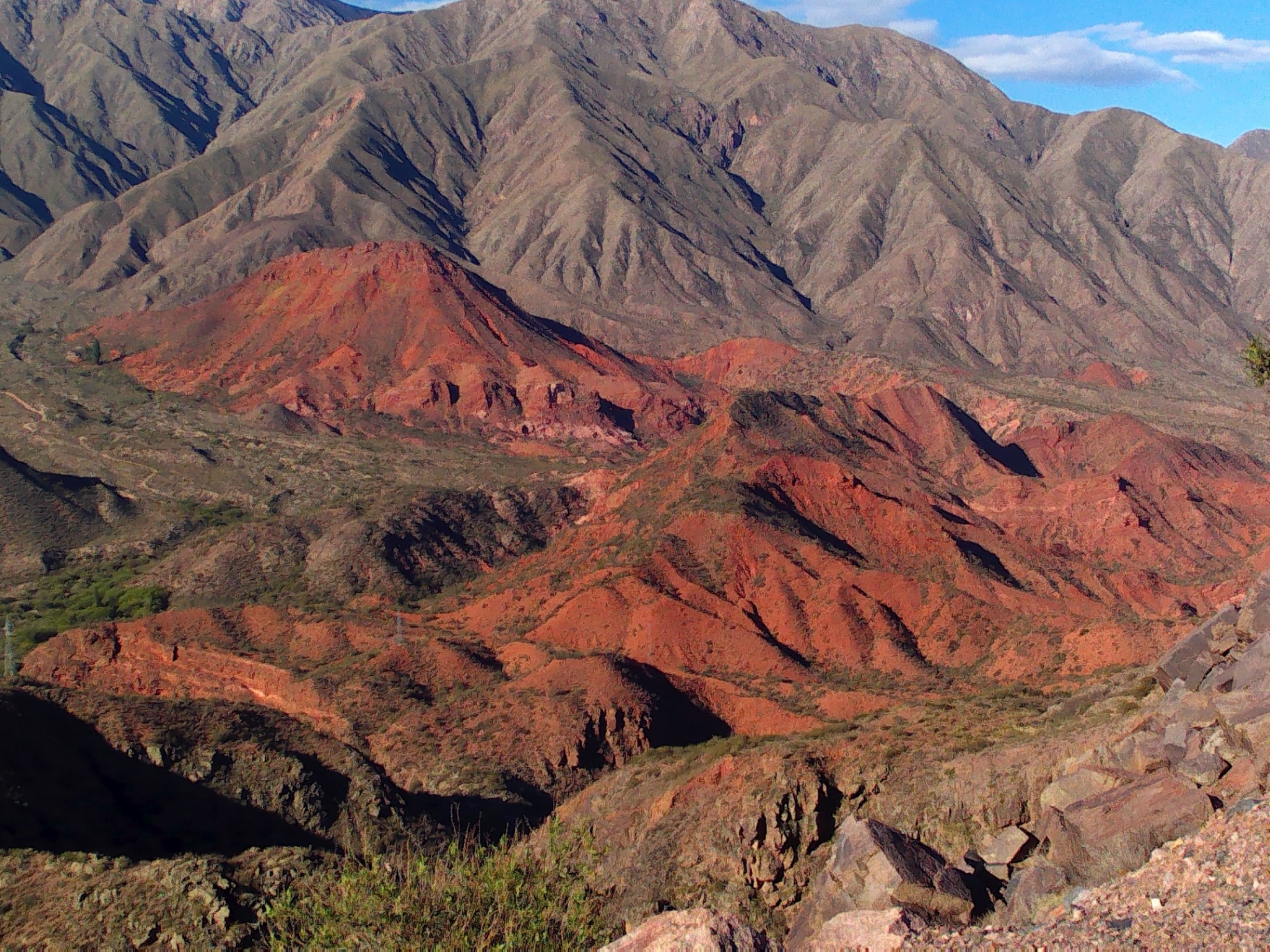 Cuesta de Miranda — cerros colorados