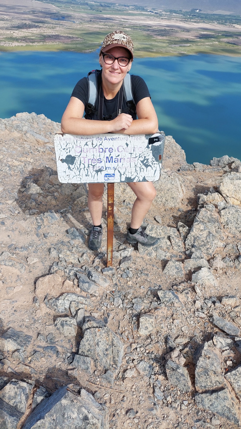 Cerro Tres Marías — cumbre 1.050 m