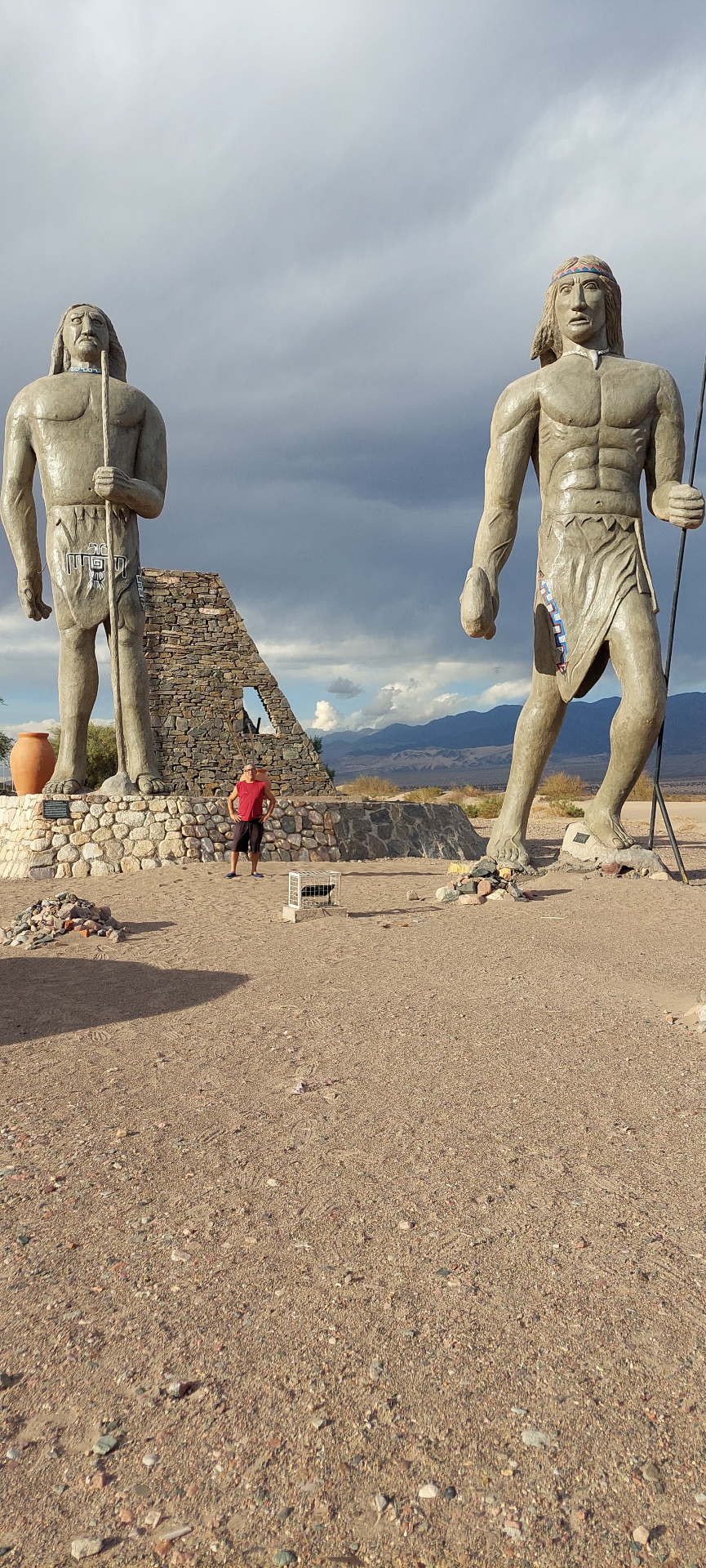 Fiambalá — Monumento a los Pueblos Originarios